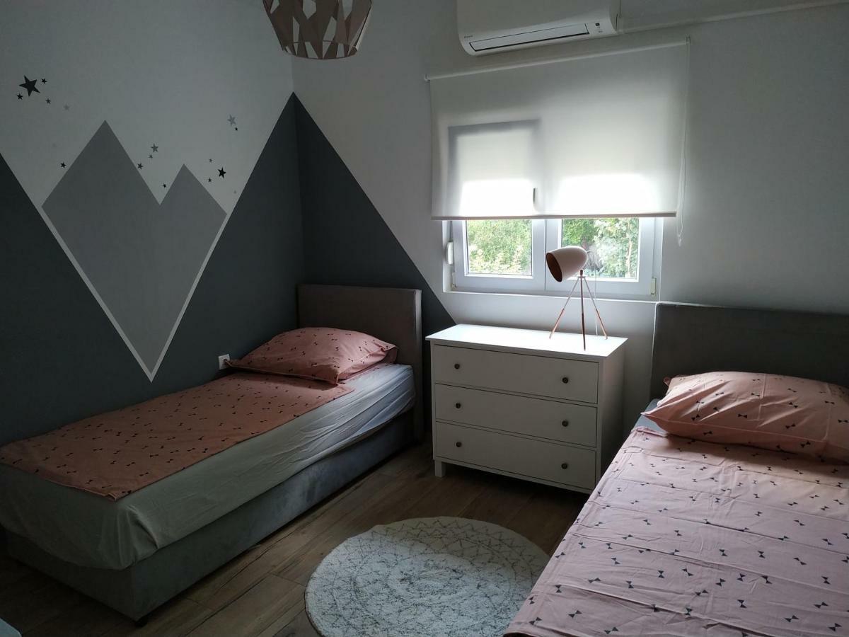 Avisi Home Trebinje Esterno foto